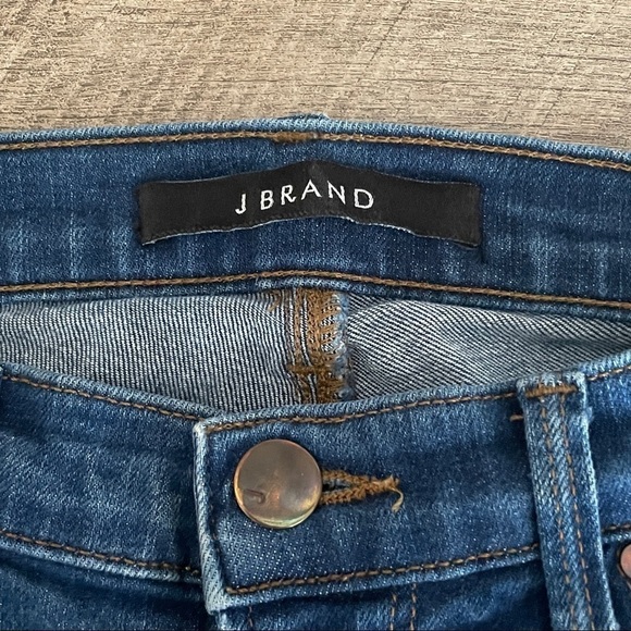 J Brand Alta Busted Distressed Knee Skinny Capri Blue Jeans Size 24 - Picture 9 of 12